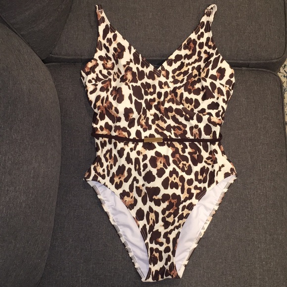 34f underwire swimsuits
